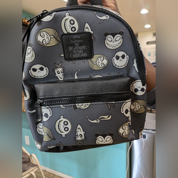 Rare nightmare before Christmas backpack - Picture 2 of 3